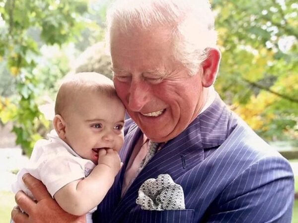 Вылечившийся от коронавируса принц Чарльз рассказал о борьбе с болезнью
