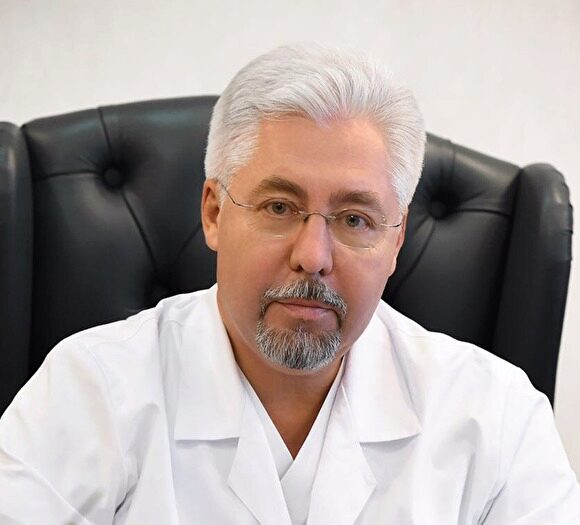 Брат Елены Малышевой, главврач Боткинской больницы в Москве заразился COVID-19