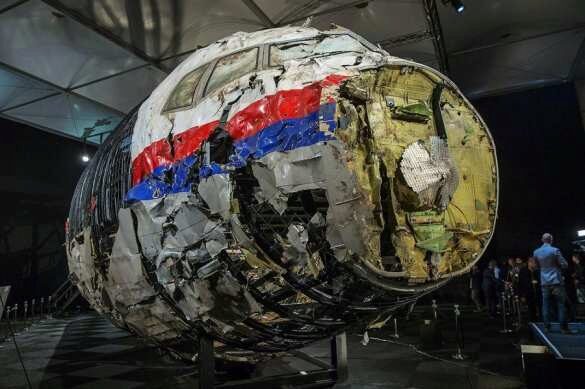 «И при чём здесь "Бук"?»: вскрыты новые детали крушения Boeing MH17 (ФОТО)