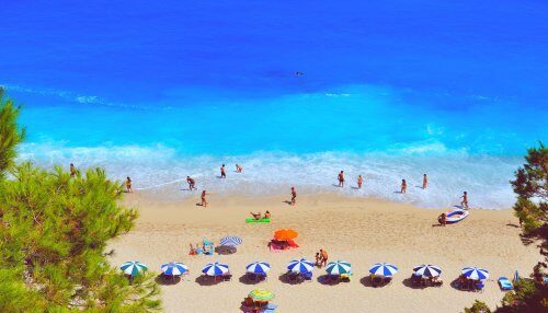 Пляжи и острова Греции вновь открыли для туристов