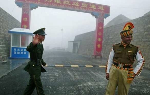 Пограничники Индии и Китая устроили массовую драку