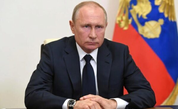 Путин объявил о разовой выплате в 10 тыс. рублей на каждого ребенка до 15 лет