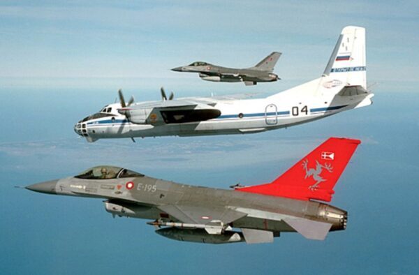 Россия закроет небо для самолетов НАТО