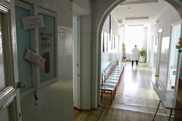 Росздравнадзор начал проверку ИВЛ в больницах Москвы и Санкт-Петербурга, где был пожар