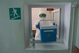 С начала пандемии в Москве умерли 905 человек с коронавирусом