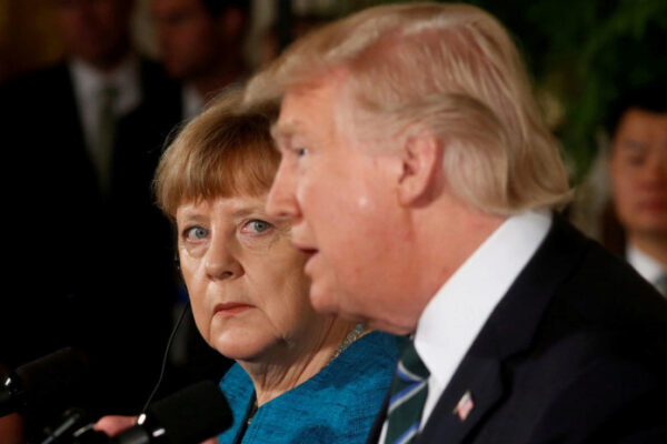 Трамп и Меркель в телефоном разговоре обсудили «Северный поток-2»