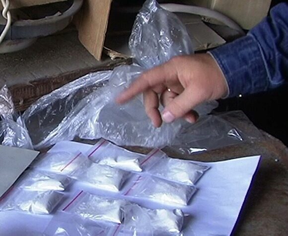 В Сургуте за вымогательство у наркомана задержан сотрудник транспортной полиции