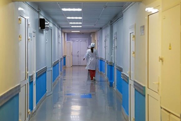 В Свердловской области врачам, работающим с COVID, доначислили федеральные выплаты