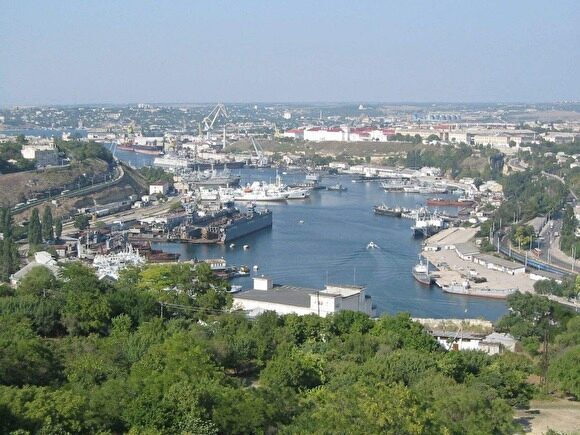 Власти Севастополя разрешили выезжать из региона только «по уважительным причинам»