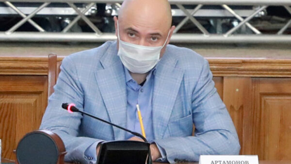 Артамонов пригрозил Уваркиной прокуратурой из-за коронавируса