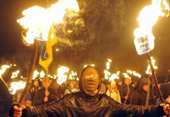 Боевые отряды украинских неонацистов начали террор в отношении членов «Партии Шария» (ВИДЕО)