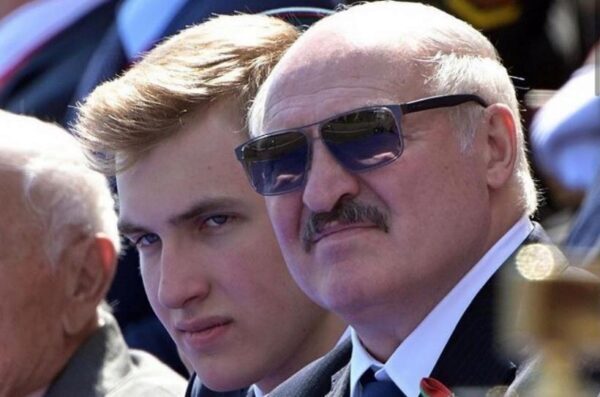 Красота 15-летнего сына Лукашенко на параде Победы привлекла россиянок