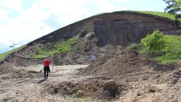 Липецкие археологи сообщили о незаконном карьере по добыче песка