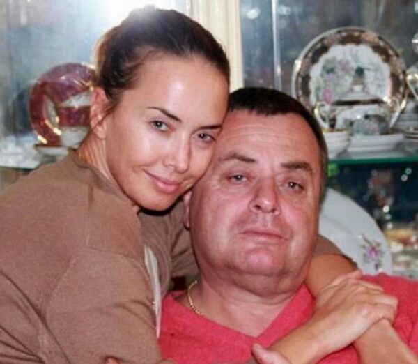 Отец Жанны Фриске отказался выплачивать приставам 1,5 млн рублей