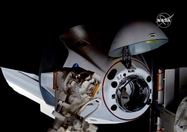 Полет Dragon Crew Илона Маска к МКС может оказаться фатальным для космической отрасли РФ