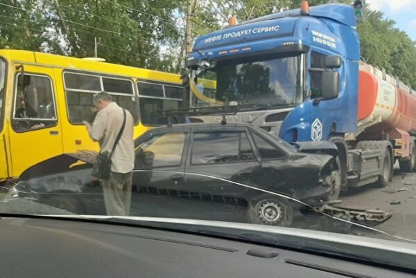 Фото дтп автобус и бензовоз