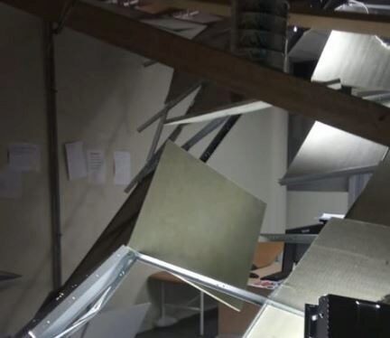 В Санкт-Петербурге во временном госпитале в «Ленэкспо» обвалился потолок