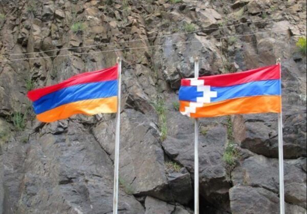 Азербайджан пригрозил ракетным ударом по АЭС Армении