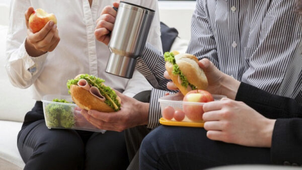 Липчанам могут запретить обедать на рабочем месте