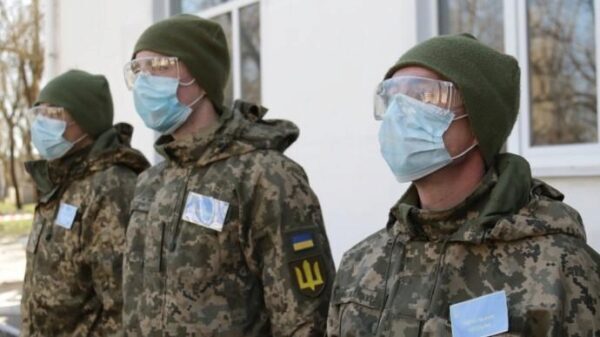 После тестов американской вакцины от COVID-19 умерли 4 украинских военных