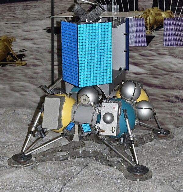 Стали известны сроки завершения испытаний аппарата «Луна-25»