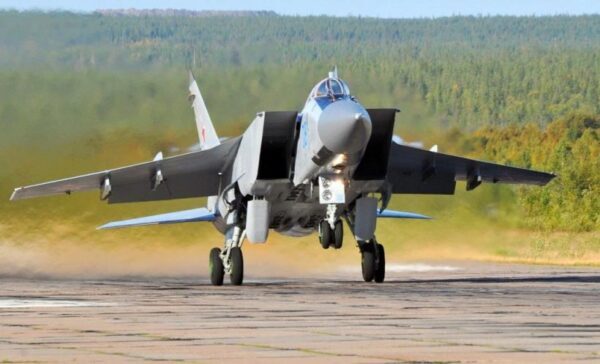 Тихий океан прикроет эскадрилья перехватчиков МиГ-31