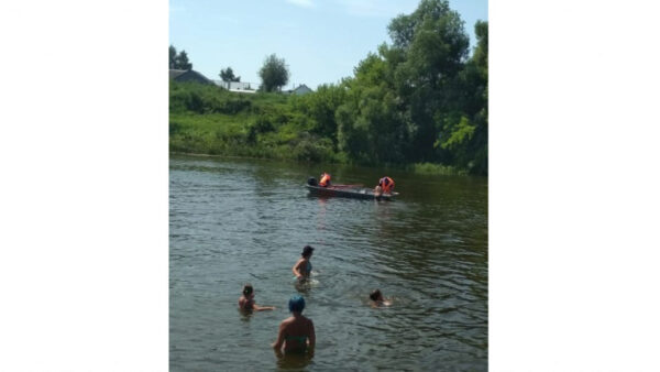 Трех мужчин в Липецке и двух мальчиков в Данкове выловили спасатели из воды