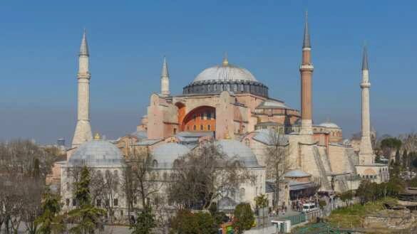 Турки не посмеют превратить Святую Софию в мечеть, — предстоятель Элладской церкви
