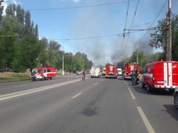 13 человек пострадали при взрыве на автозаправке в Волгограде
