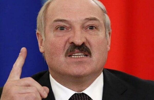 Американский сенатор попытался "порулить" Лукашенко. Дальше по сценарию снайперы?
