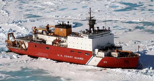 Трамп поручил создать флот ледоколов для защиты национальных интересов США в Арктике