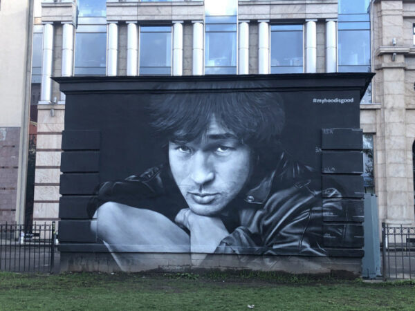 В Петербурге депутат предложил защитить граффити со знаменитостями