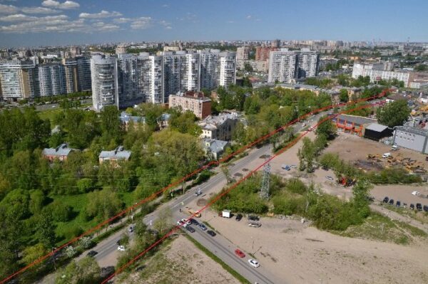 В Петербурге новое шоссе «отожмет» целый гектар у популярного парка