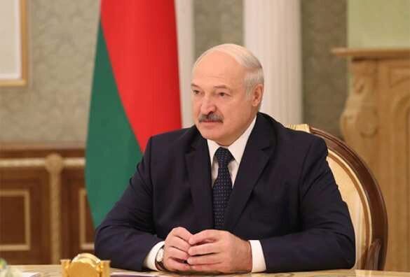 Подхрюкнули: Украина вслед за США заявила о нелегитимности Лукашенко