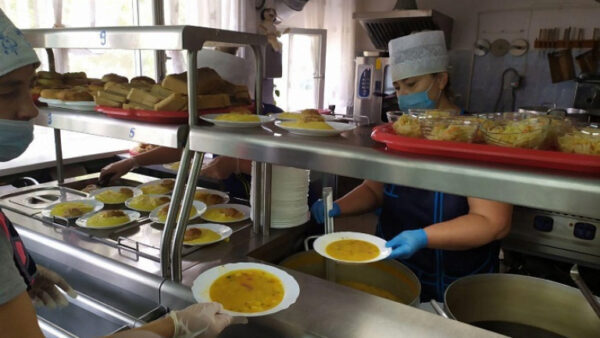 Поставщиков еды в липецкие школы оштрафовали на 300 тысяч рублей