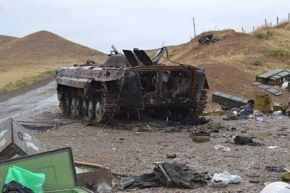 Бойня в Карабахе: страшные удары уничтожают военные базы и технику (ВИДЕО)
