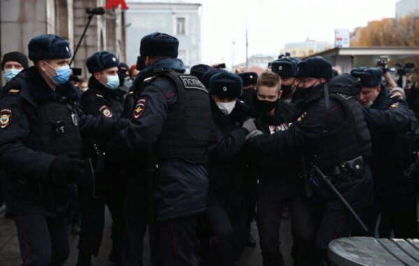 В Москве задержали нескольких националистов