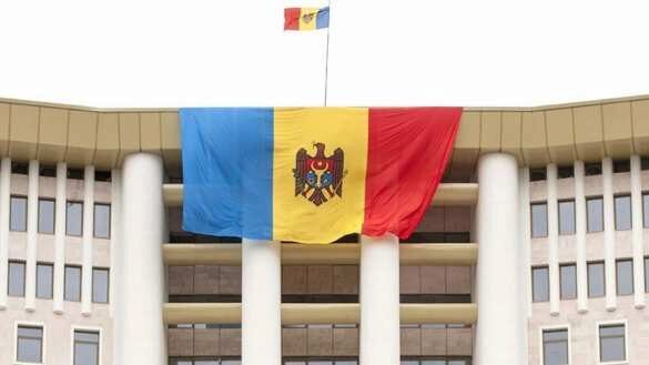 Вдолгую Запад выигрывает: итоги выборов в Молдавии