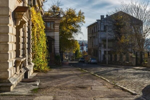 При капремонте улицы Суворова в Севастополе сохранят брусчатку конца XIX века