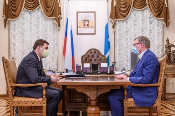 Губернаторская встреча: Куйвашев и Бурков договорились о развитии сотрудничества
