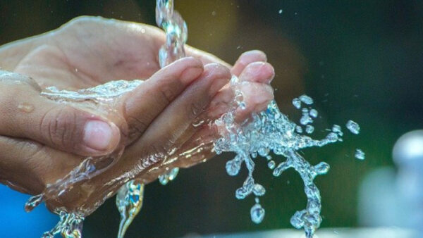 Роспотребнадзор: в 11 источниках в Липецкой области нельзя набирать Крещенскую воду для питья