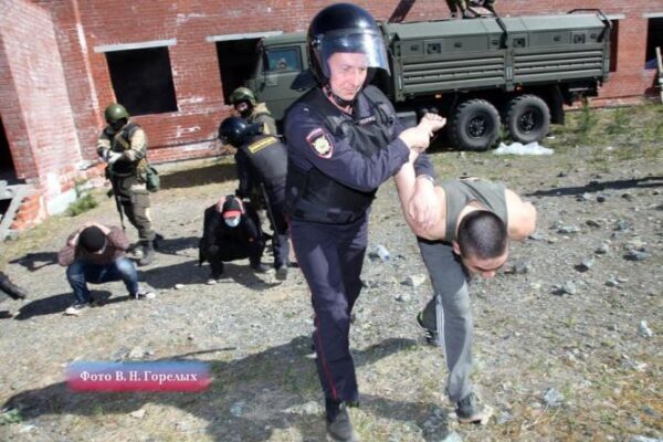 В уральской столице МВД и Росгвардия пресекли беспорядки в центре временного содержания иностранцев