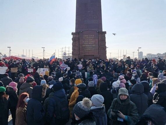 Власти насчитали 250 человек на акции в поддержку Навального в Хабаровске