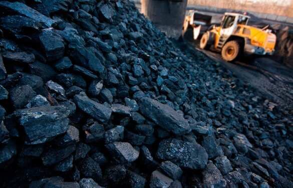 Зима пришла неожиданно: на Украине бьют тревогу из-за недостаточных запасов угля