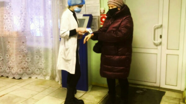 Проводить вакцинацию от коронавируса в Липецке помогают волонтеры