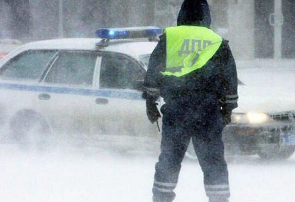 В Оренбургской области гаишники обморозились, спасая автомобилистов