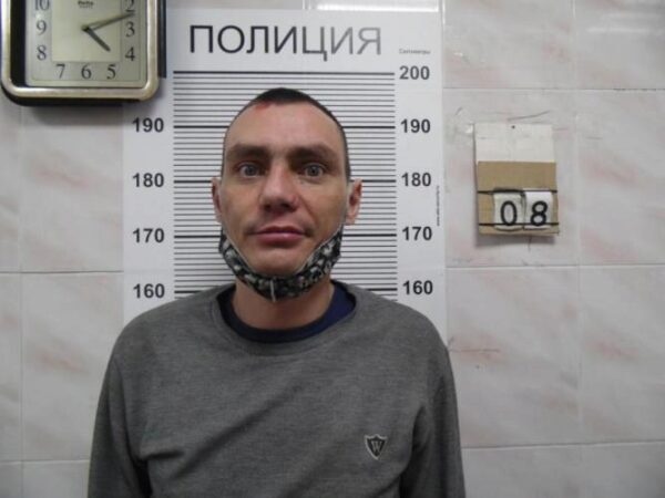 В Екатеринбурге, благодаря помощи граждан, был задержан налетчик на салон сотовой связи