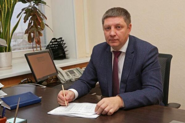 Директор по персоналу УВЗ подал документы для участия в праймериз «Единой России»