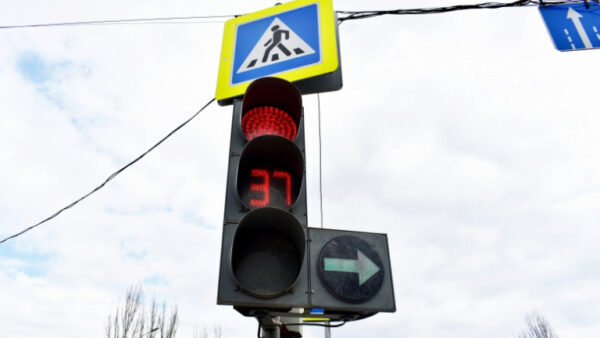 В Липецке из-за перекрытой улицы Зегеля перенастраивают светофоры