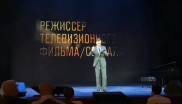 Актёр Бероев пришёл на «Тэффи» со знаком евреев времён Холокоста (видео)